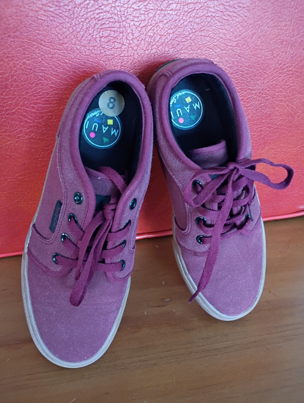 Maui And Sons Textile Upper Wave Sneaker Shoe in Burgundy/Maroon